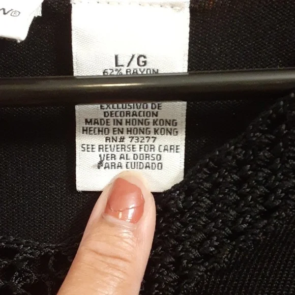 Croft & Barrow Women's PullOver Top - Picture 6 of 8